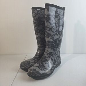 Kamik Floral Lace Print Waterproof Knee High Black Gray Rain Boots Sz 7 Womens